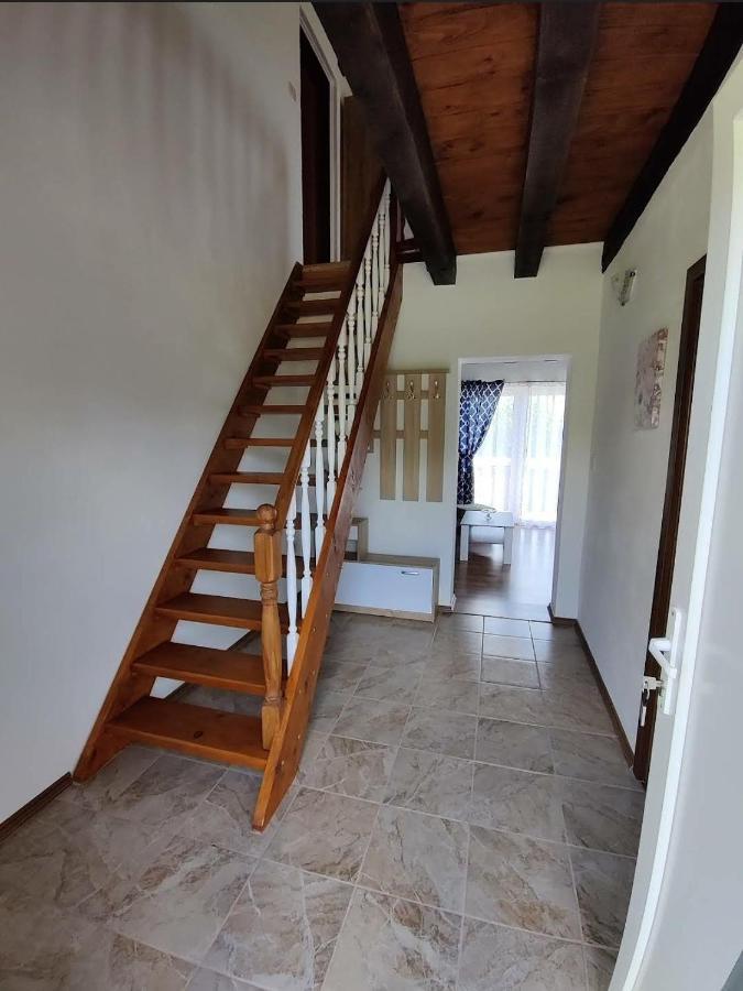Apartman Niki Lic Exterior photo
